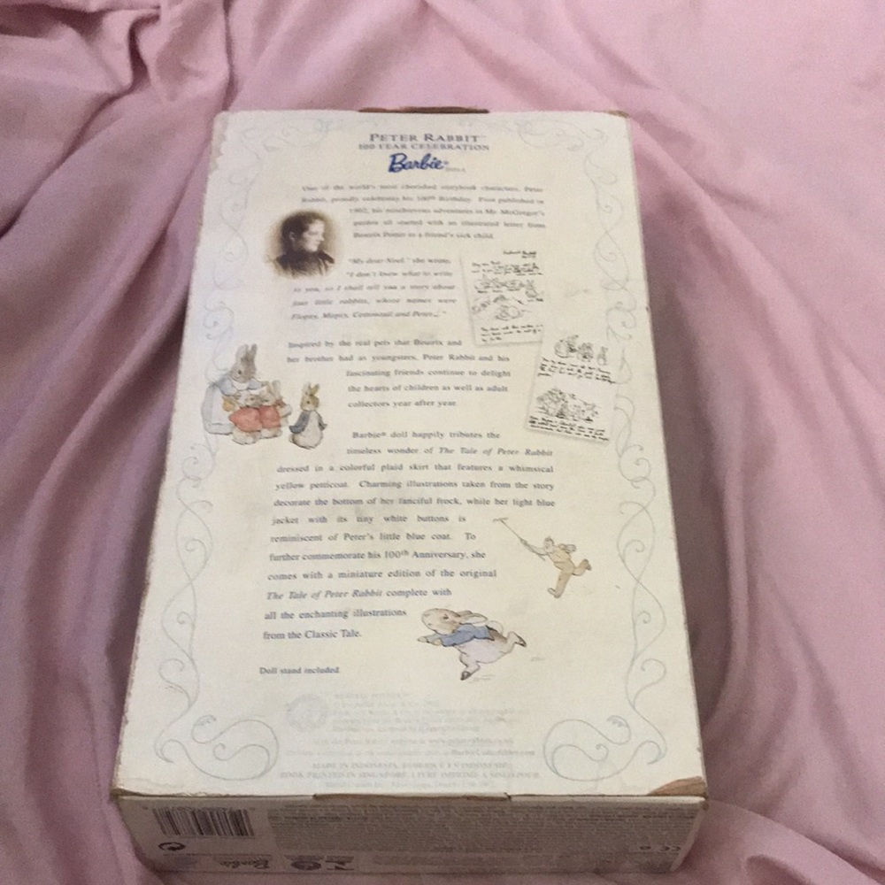 Peter Rabbit Barbie doll - Picture 2 of 3